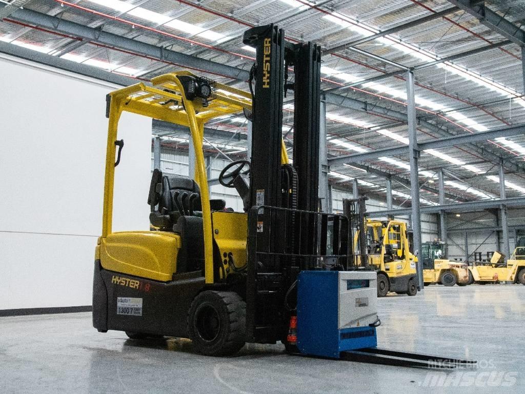 Hyster J1.8XNT Elektriniai šakiniai krautuvai