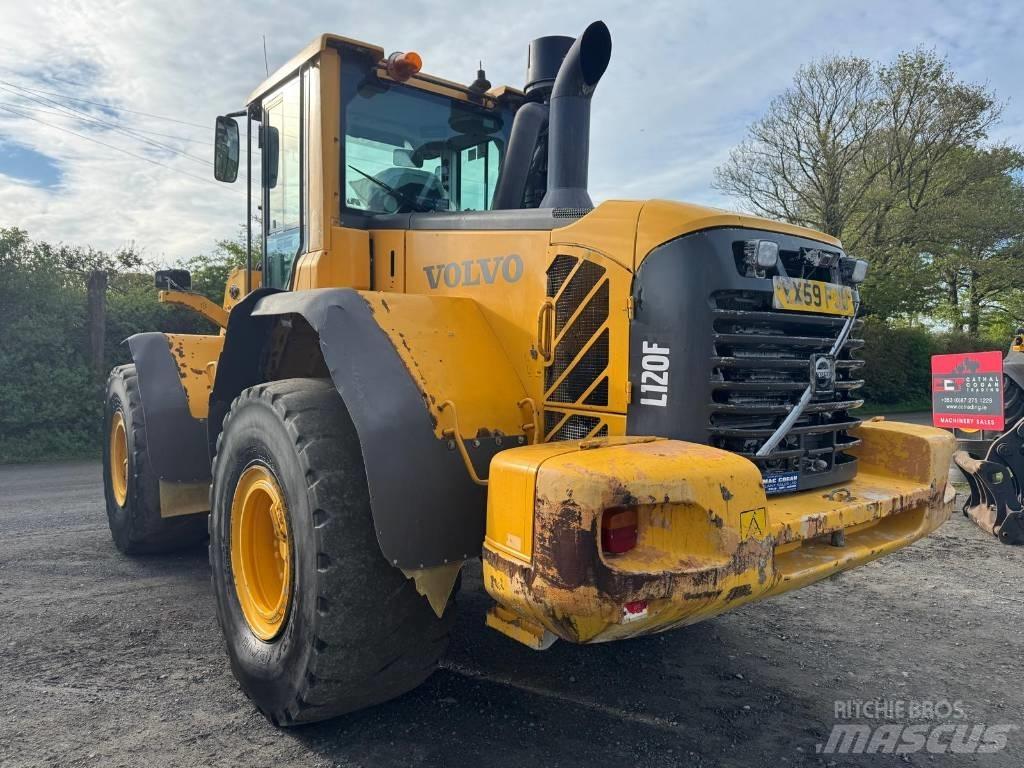 Volvo L 120 F Naudoti ratiniai krautuvai