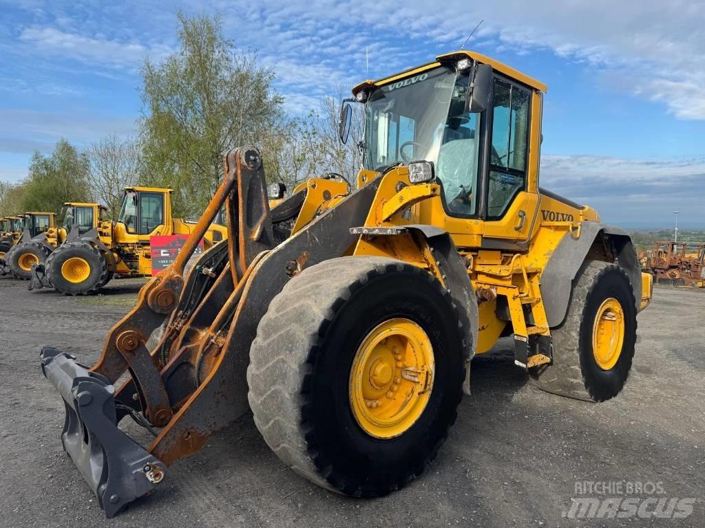 Volvo L 120 F Naudoti ratiniai krautuvai