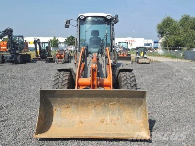 Atlas AR 480 Krautuvai su šoniniu pasukimu