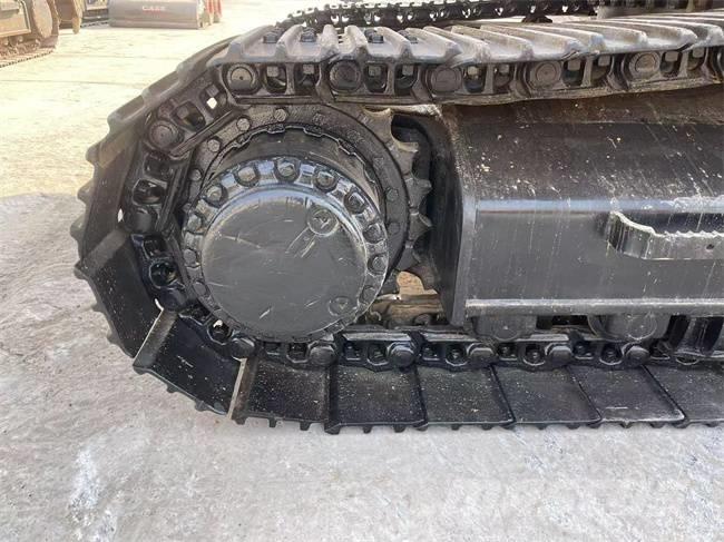 CAT 325 CL Vikšriniai ekskavatoriai