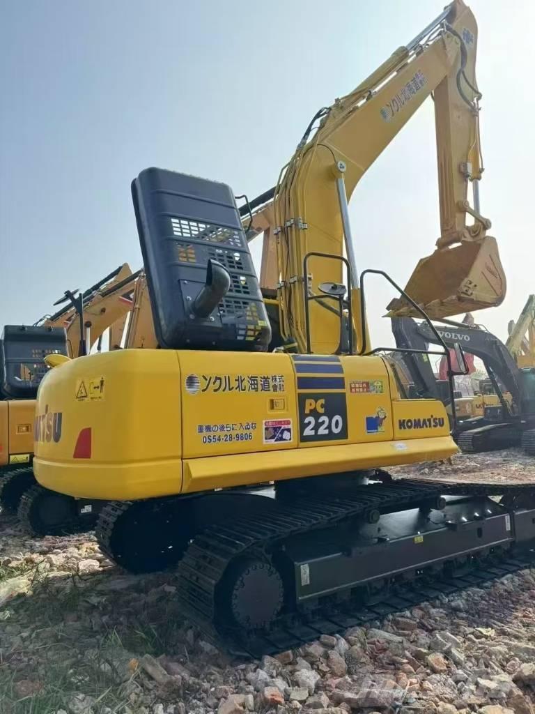 Komatsu PC 220-8 Vikšriniai ekskavatoriai