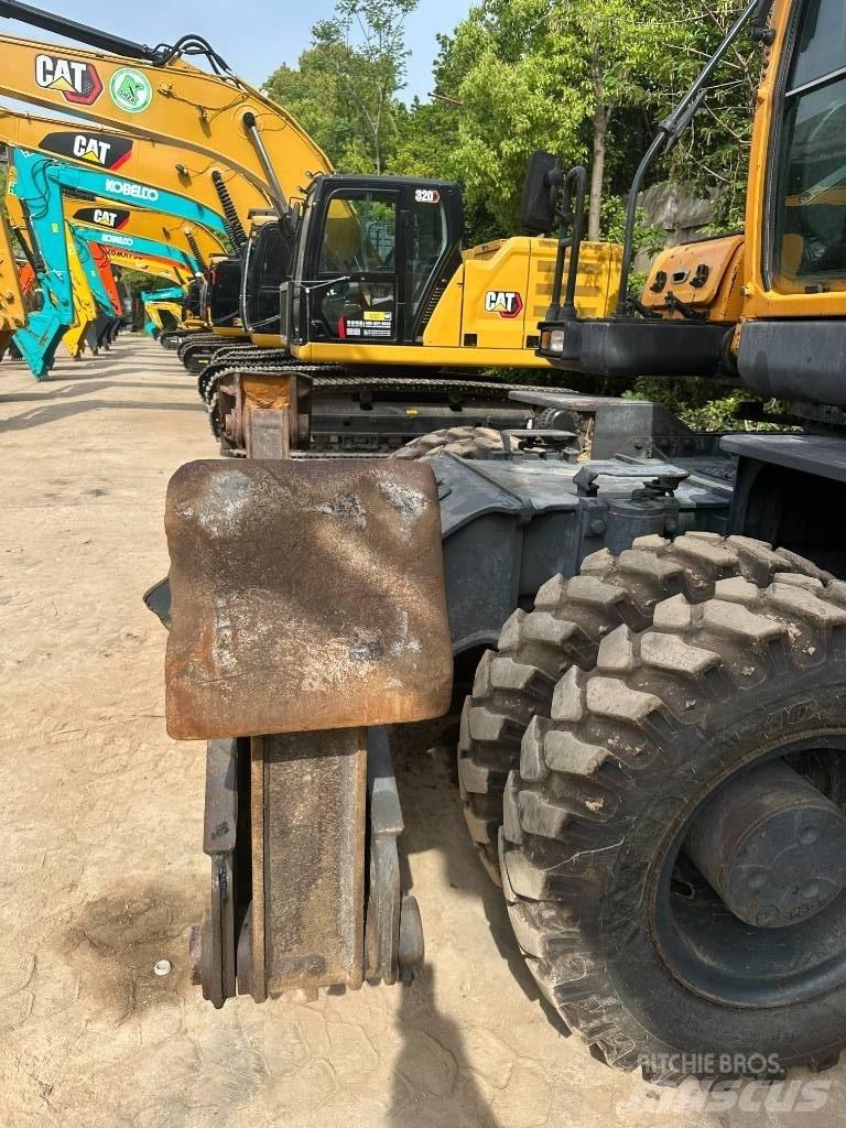 Hyundai R210W-9 Ratiniai ekskavatoriai