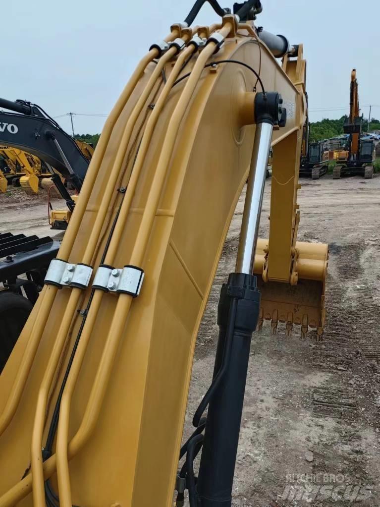 CAT 340 D L Vikšriniai ekskavatoriai