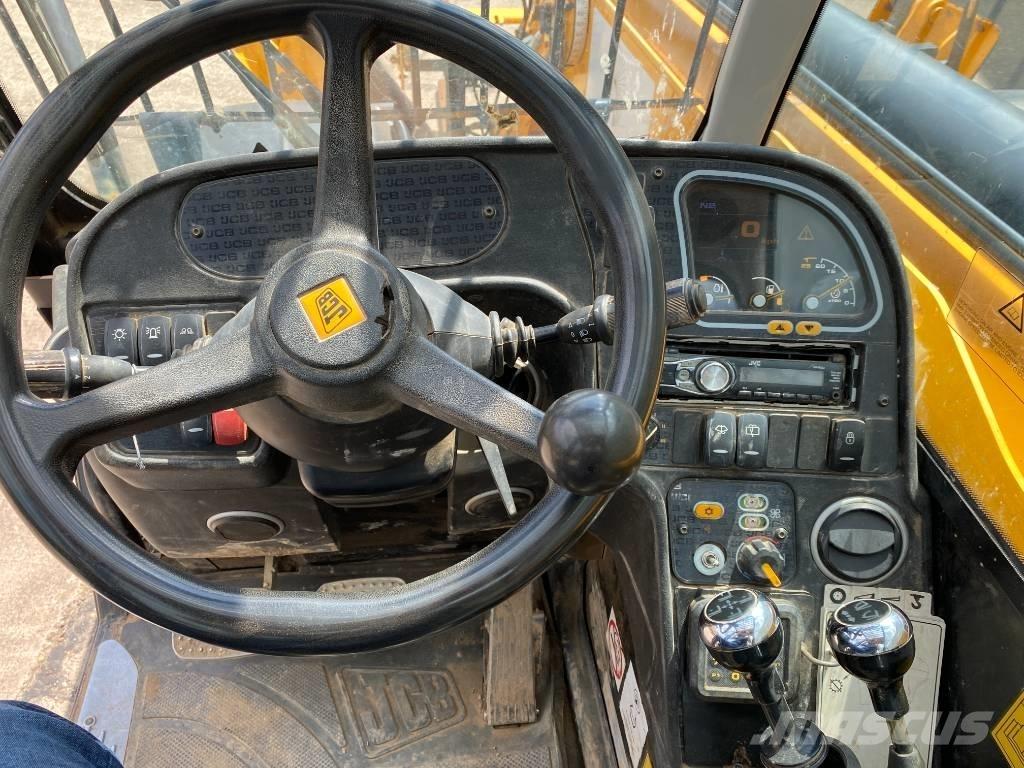 JCB 535-140 Hiviz Teleskopiniai krautuvai