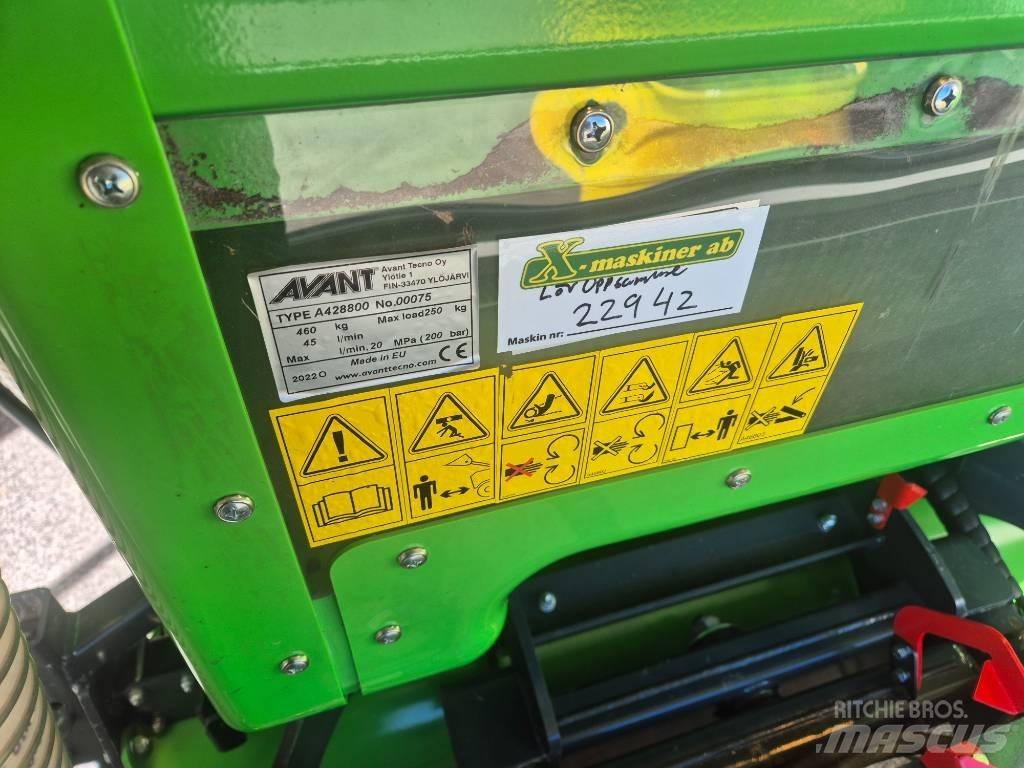 Avant Lövsug DEMO Krautuvai su šoniniu pasukimu