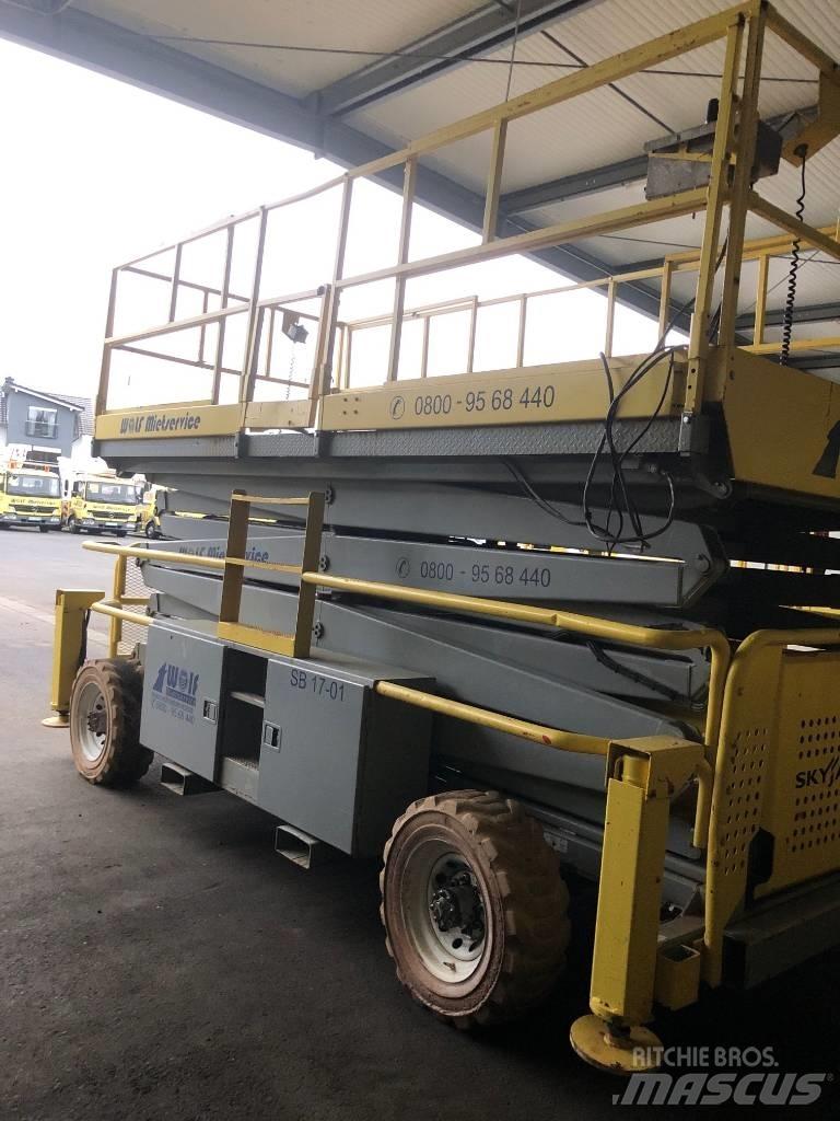 SkyJack SJ 9250 RT Žirkliniai keltuvai