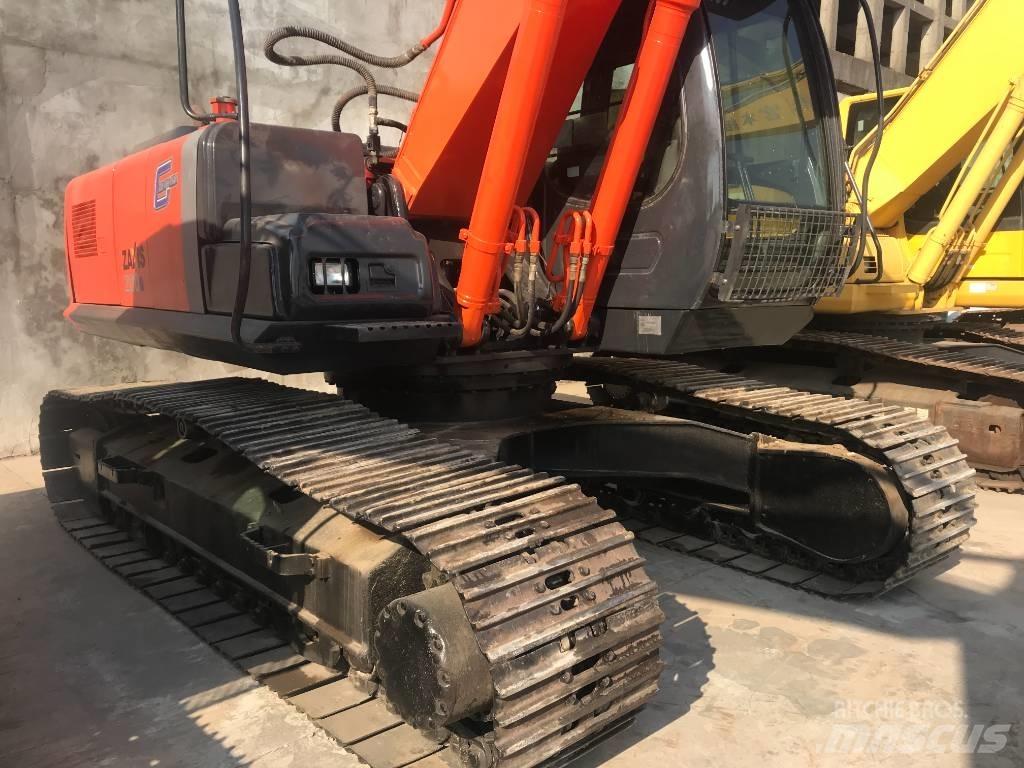 Hitachi ZX 200-6 Vikšriniai ekskavatoriai