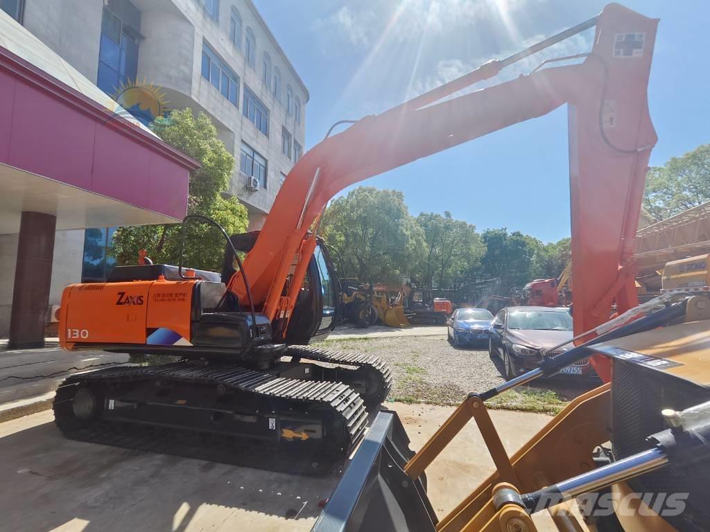 Hitachi ZX 130 Vikšriniai ekskavatoriai