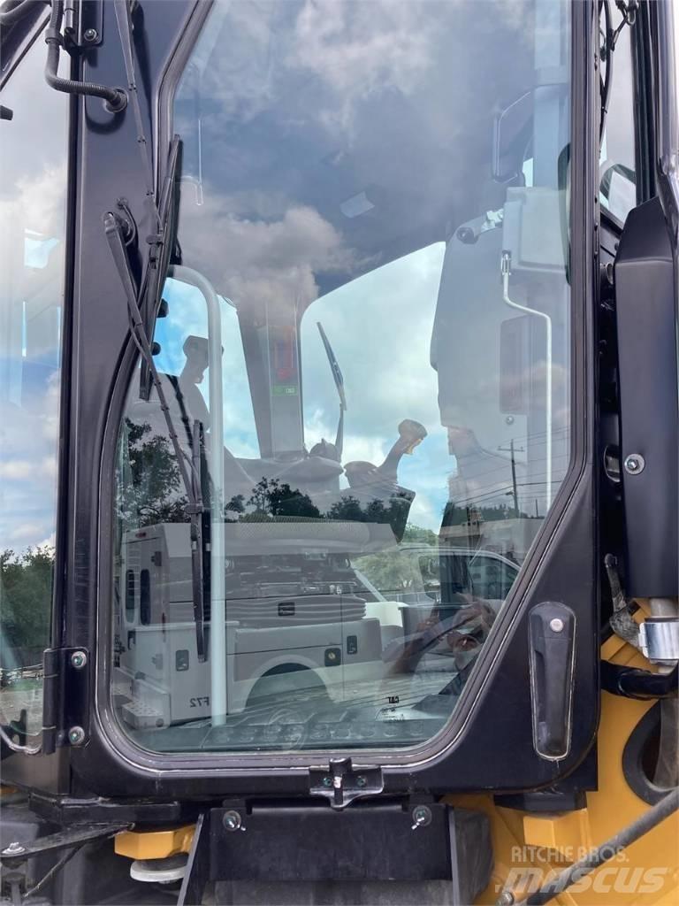 CAT 12 M 3 Greideriai