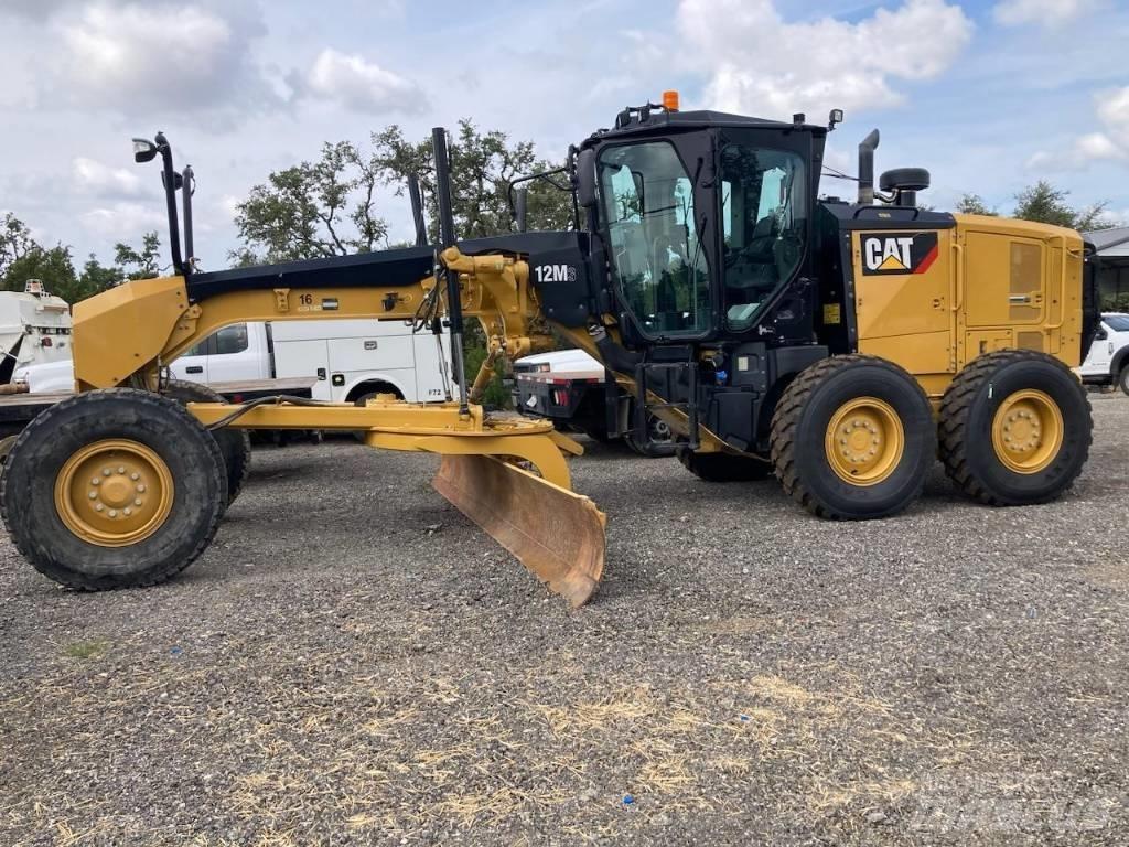 CAT 12 M 3 Greideriai