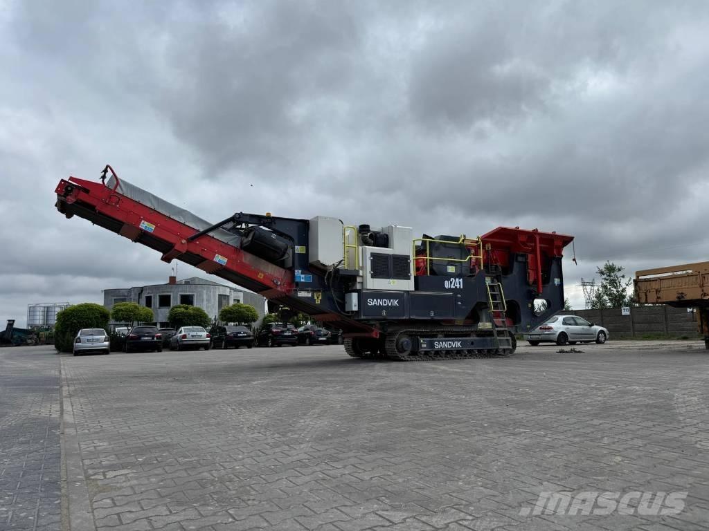 Sandvik QJ 241 Mobilūs smulkintuvai