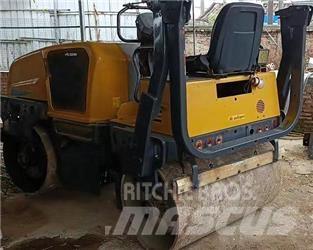  戴勒派克  DYNAPAC1250 Porinių būgnų volai
