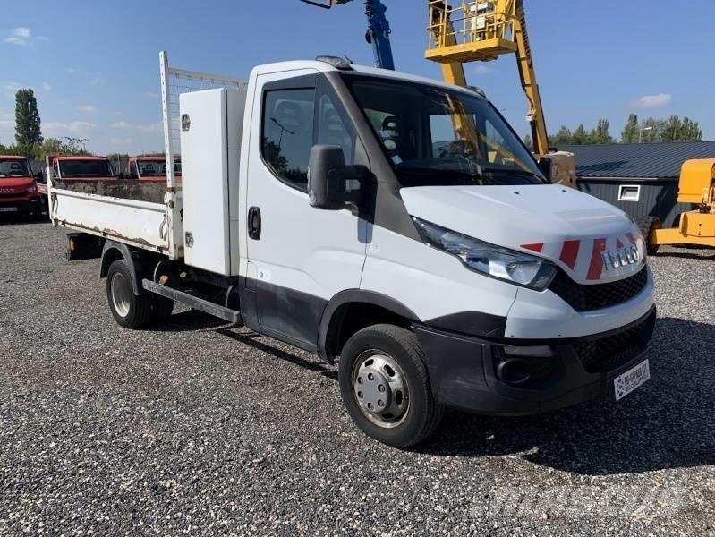 Iveco 35C13 - Tipper Savivarčių priekabų vilkikai