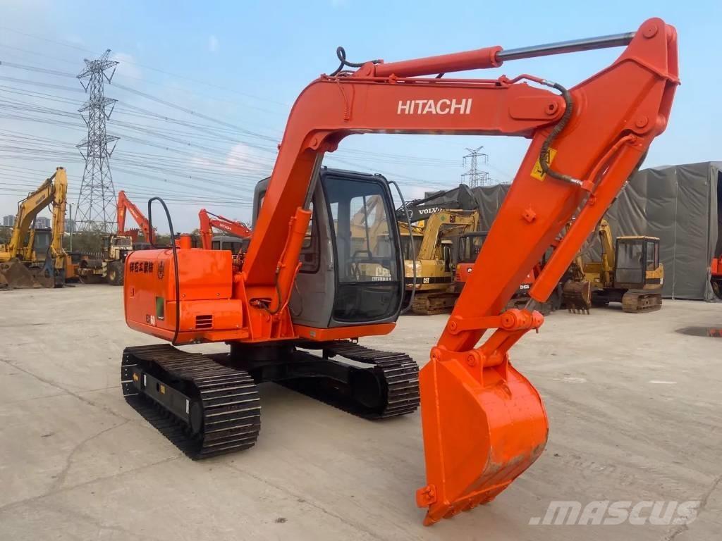 Hitachi EX60 Vikšriniai ekskavatoriai