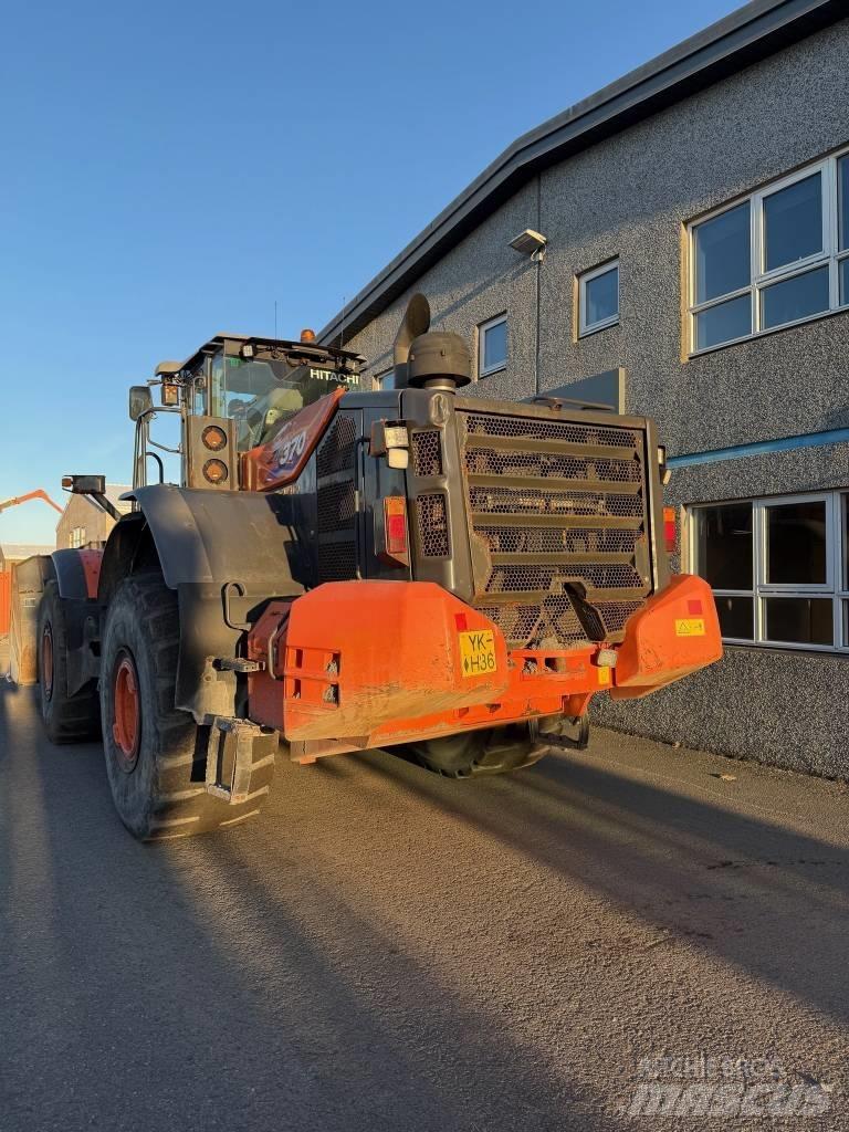 Hitachi ZW 370-6 Naudoti ratiniai krautuvai