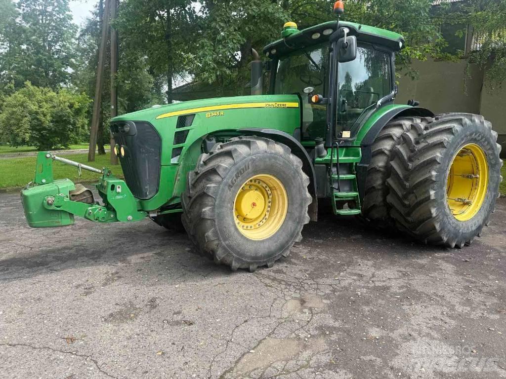 John Deere 8345 R Traktoriai