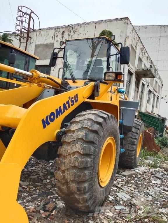 Komatsu WA 320-5 Naudoti ratiniai krautuvai