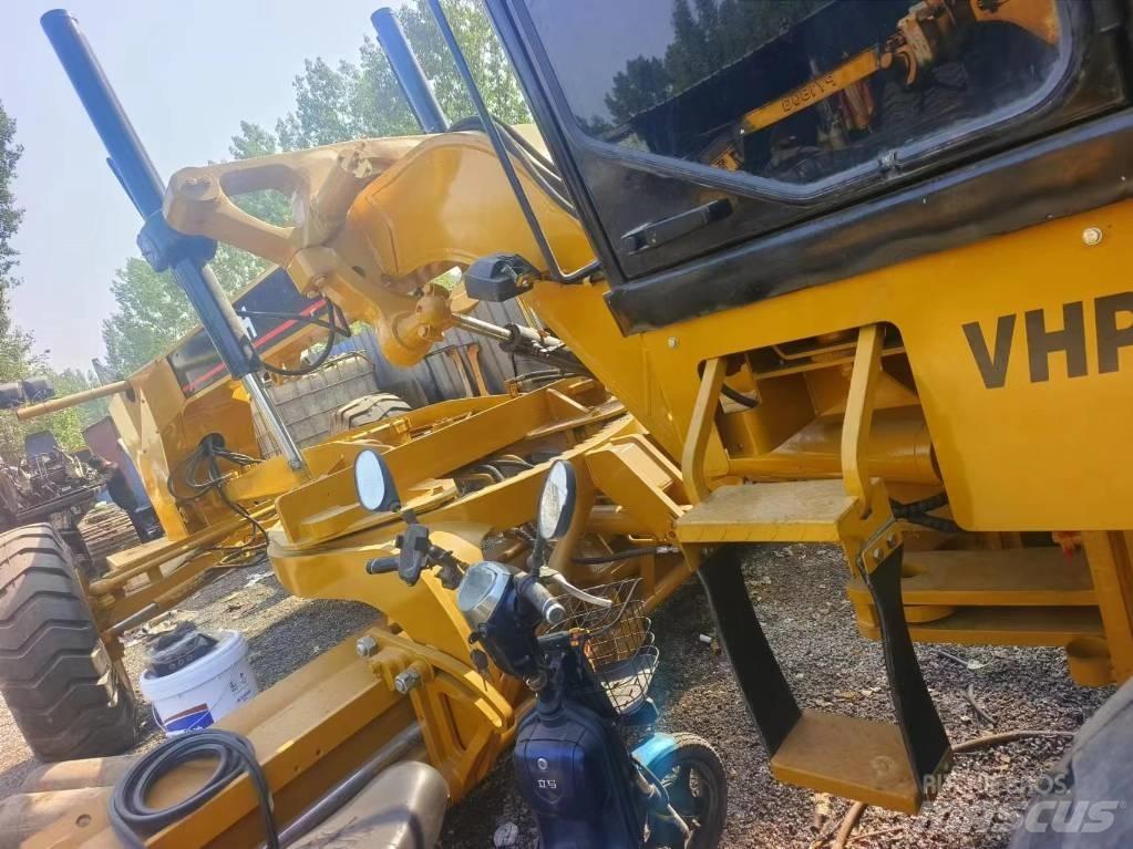 CAT 140H Greideriai