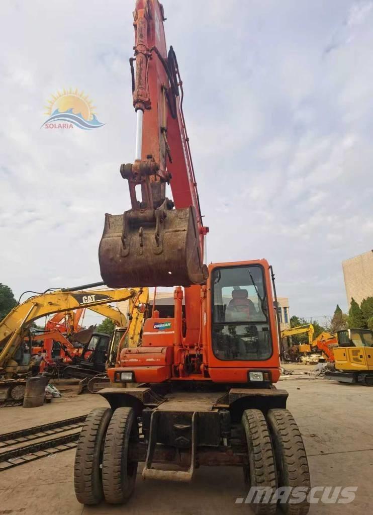 Doosan DH 150 W-7 Ratiniai ekskavatoriai