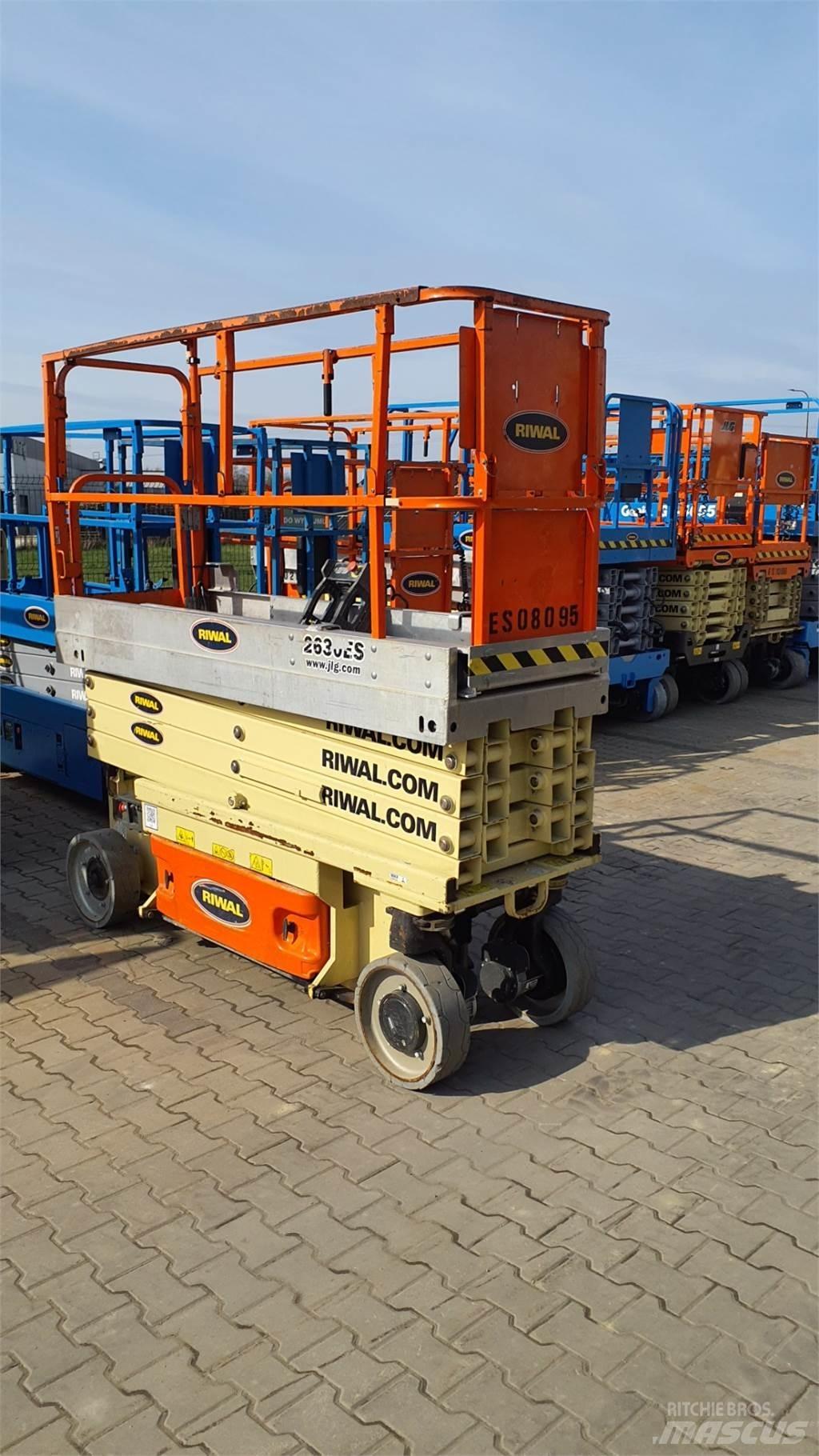 JLG 2630ES Žirkliniai keltuvai