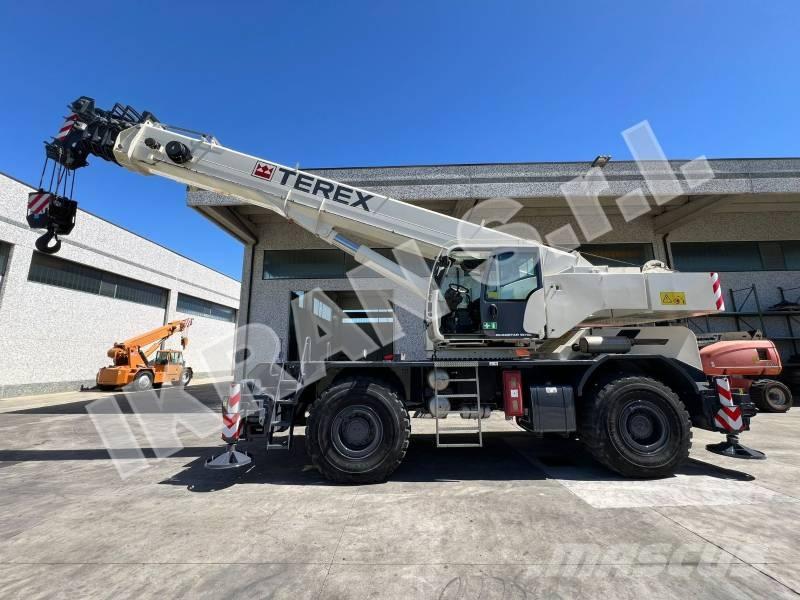 Terex Quadstar 1075L Neapdoroto reljefo kranai