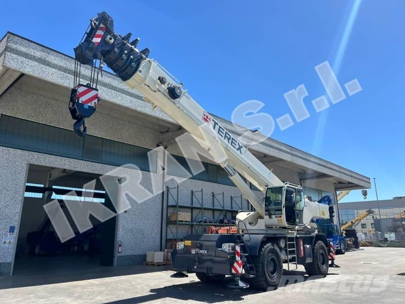 Terex Quadstar 1075L Neapdoroto reljefo kranai