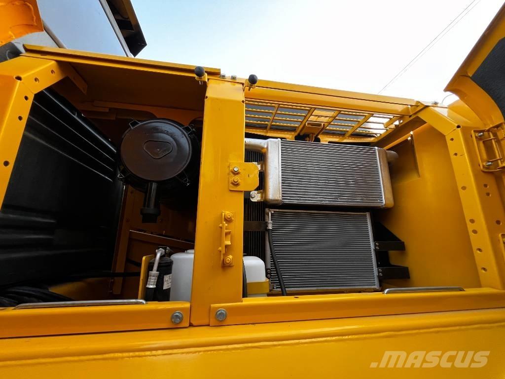 Komatsu PC 270 LC Vikšriniai ekskavatoriai