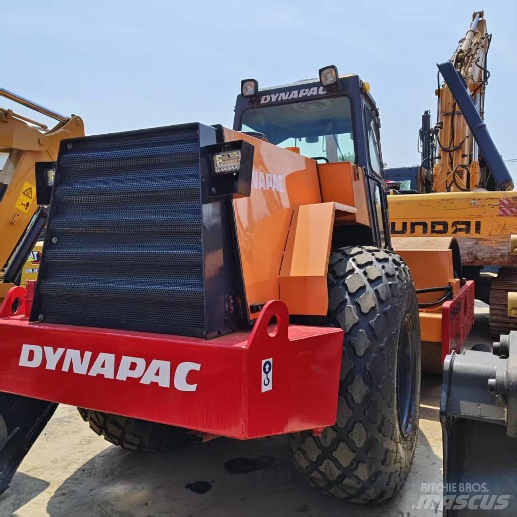 Dynapac CA25D Vieno būgno volai