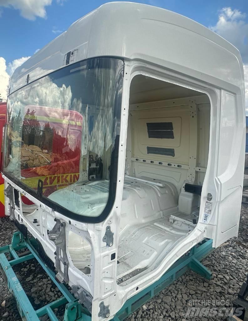 Scania P 370 Kabinos ir salonai