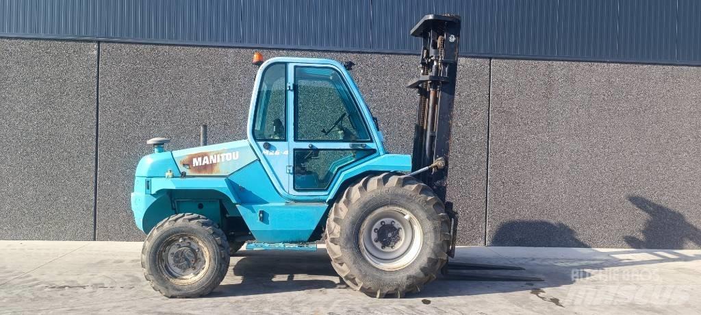 Manitou M 26.4 Visureigiai krautuvai