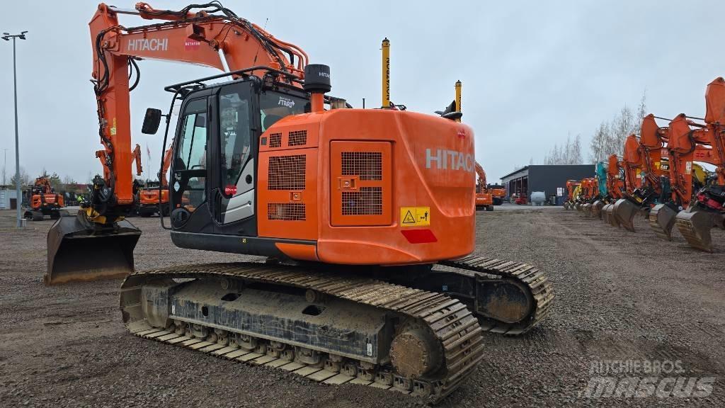 Hitachi ZX 225USLC-6 Vikšriniai ekskavatoriai