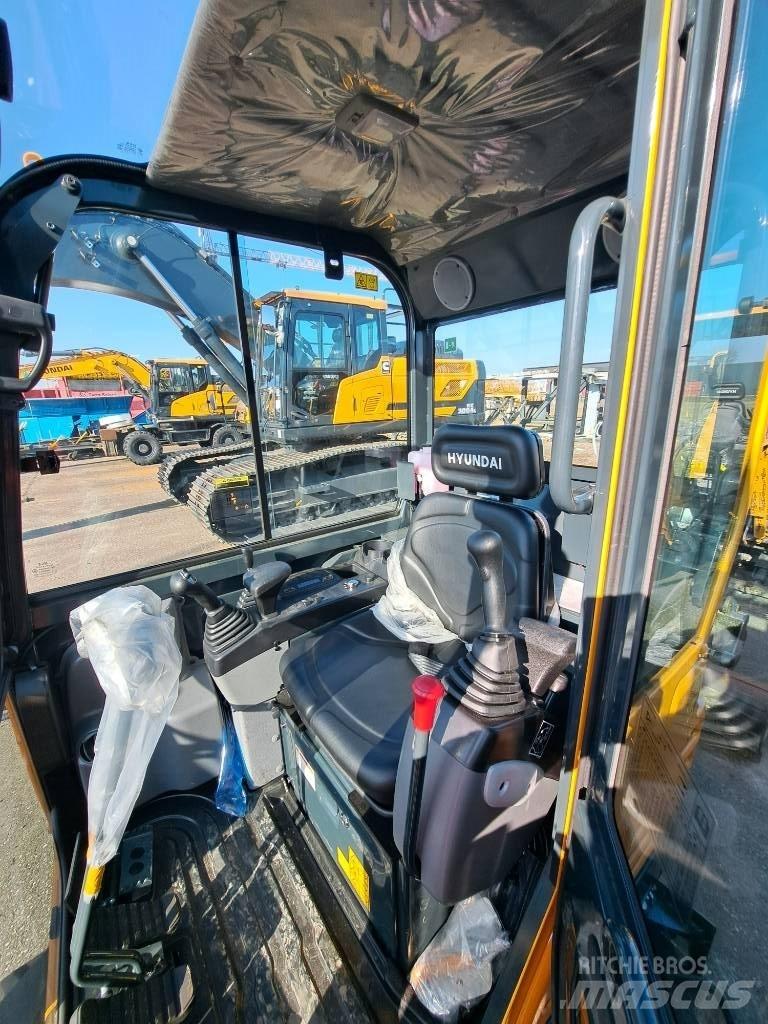 Hyundai R18-9AK Mini ekskavatoriai < 7 t