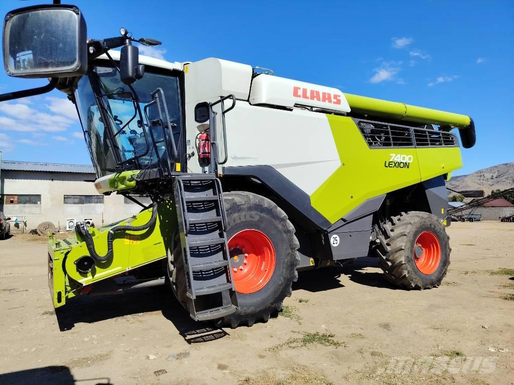 CLAAS Lexion 7400 Derliaus nuėmimo kombainai