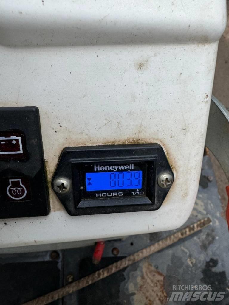 Bobcat E10Z Mini ekskavatoriai < 7 t