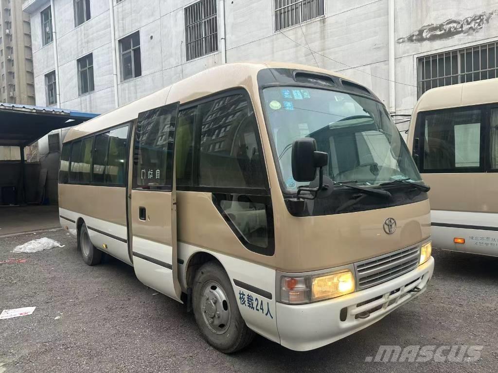 Toyota Coaster Tarpmiestiniai autobusai