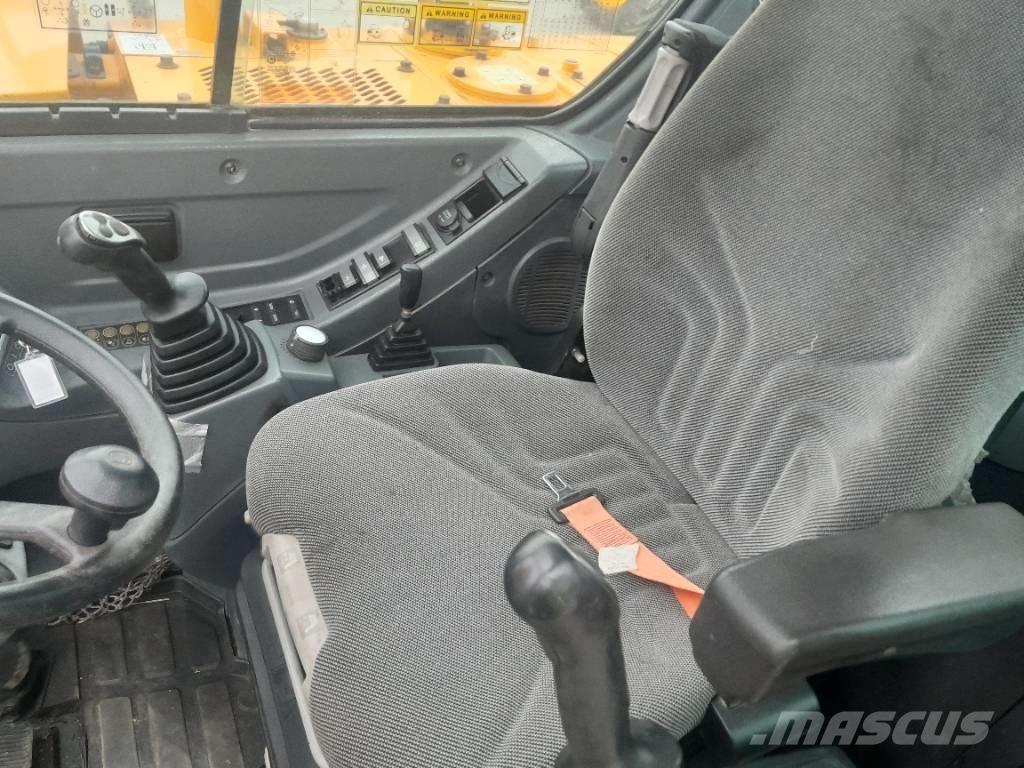 Hyundai R55 W-9 Ratiniai ekskavatoriai