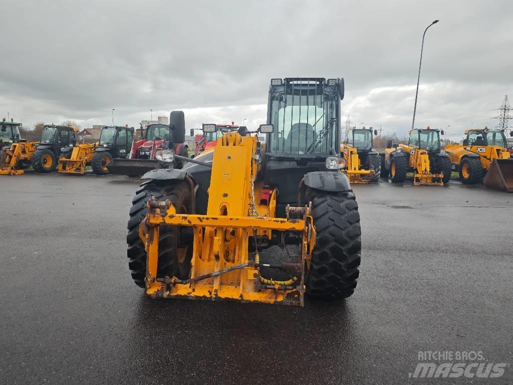 JCB 536-60 Agri Teleskopiniai krautuvai žemės ūkiui