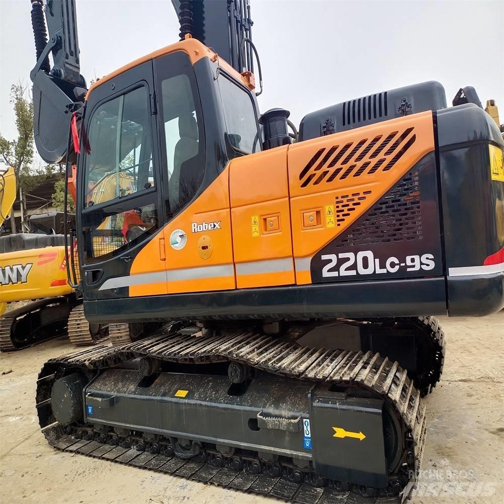 Hyundai 220LC-9S Vikšriniai ekskavatoriai