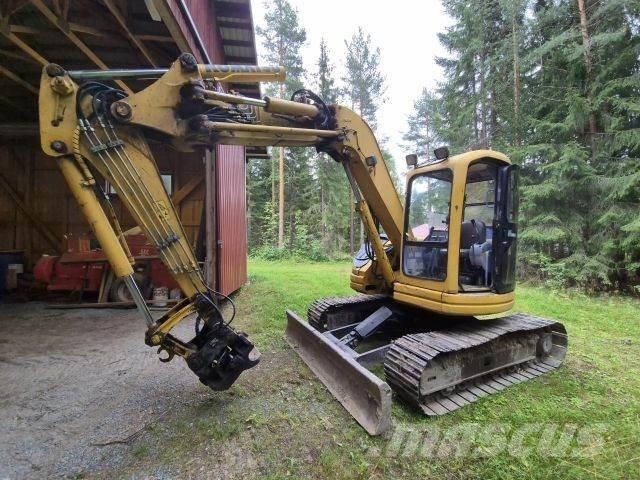 Komatsu PC75 UU Vikšriniai ekskavatoriai
