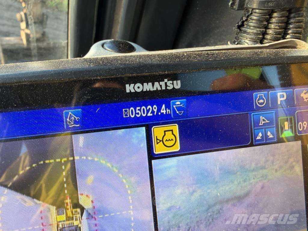 Komatsu PW 148-11 Ratiniai ekskavatoriai