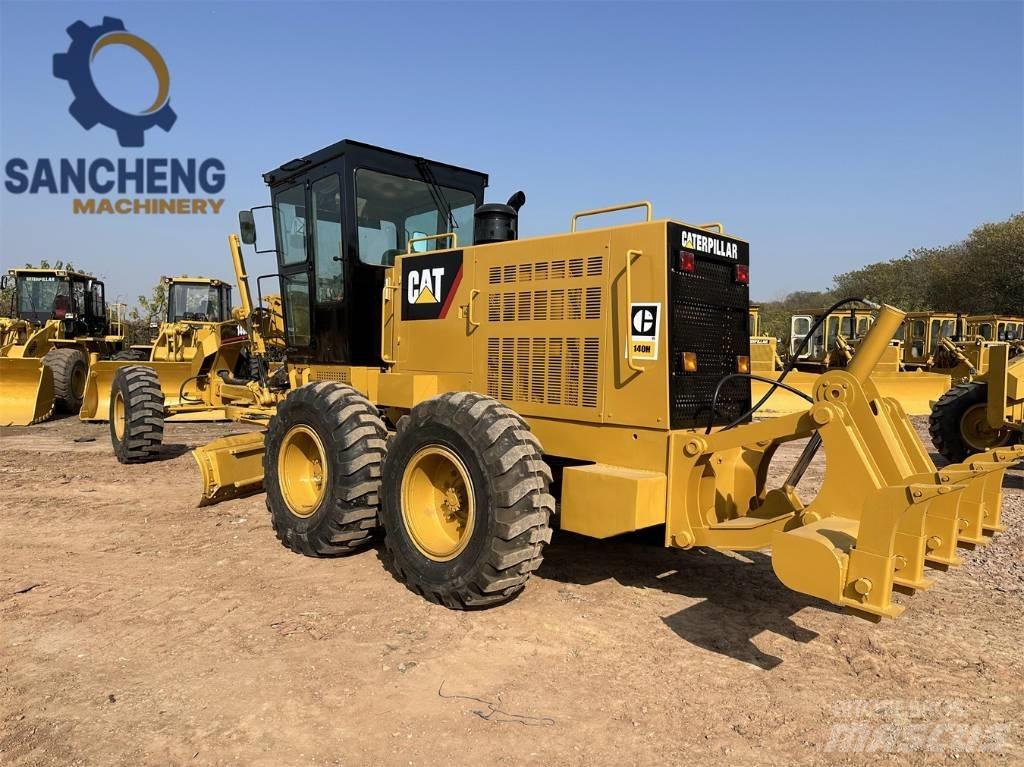 CAT 140H Greideriai