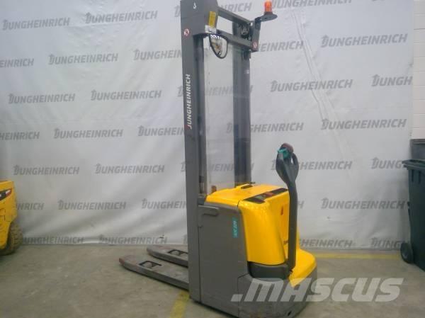 Jungheinrich EJC 220 Rankiniai vėžimėliai