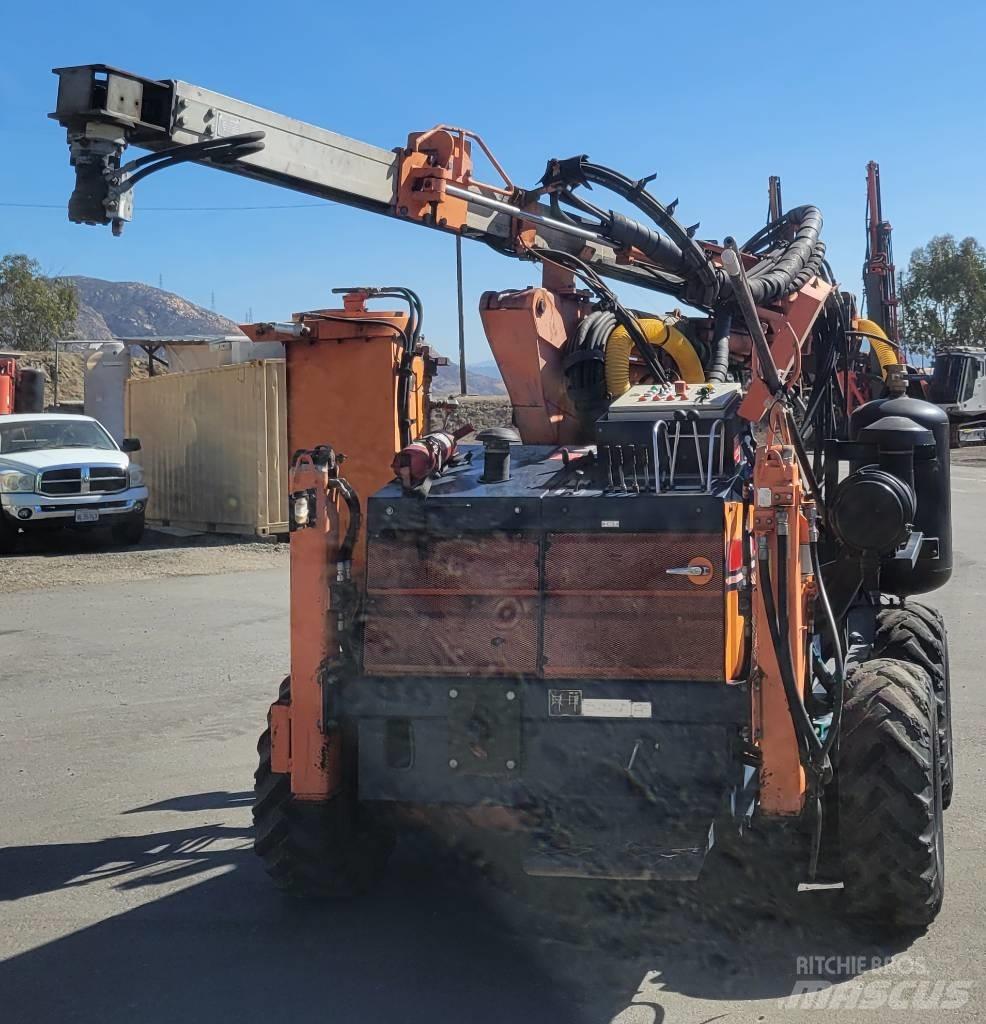 Sandvik DC 300 Žemės paviršiaus gręžimo technika