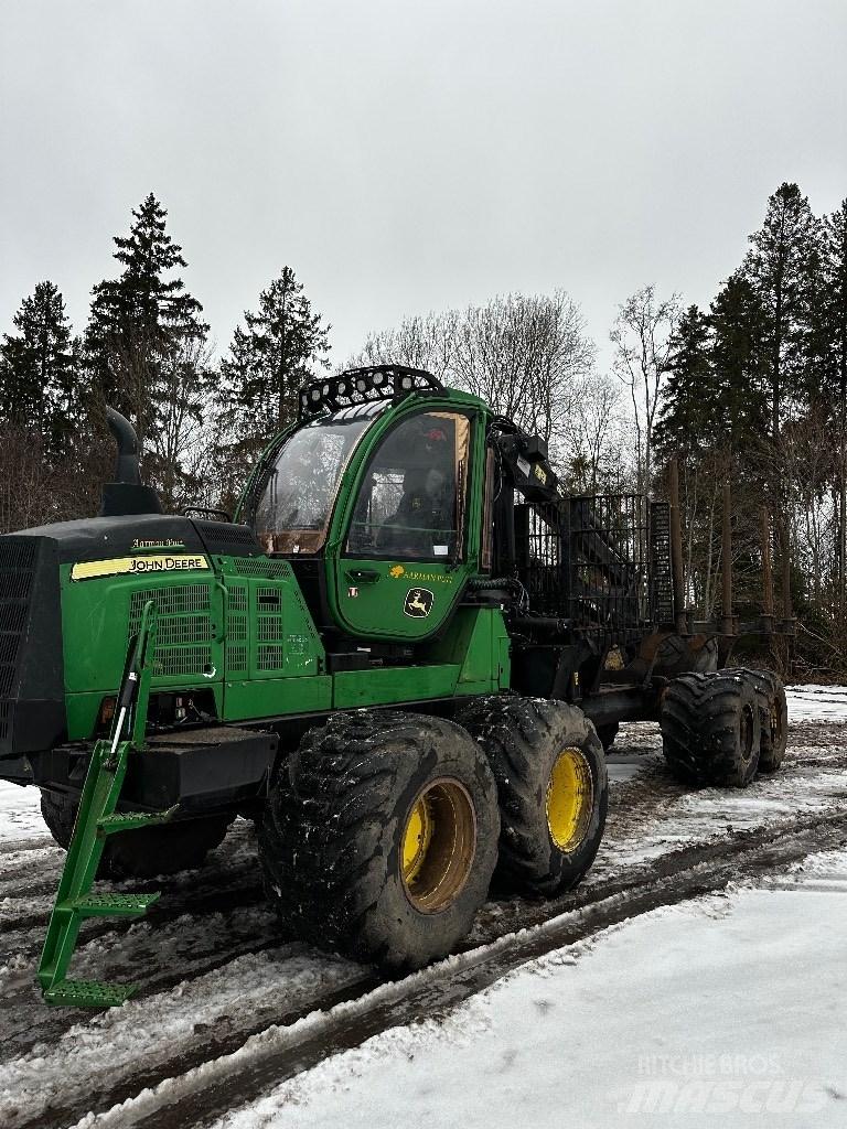 John Deere 1510G Naudoti miškovežiai (Forvarderiai)