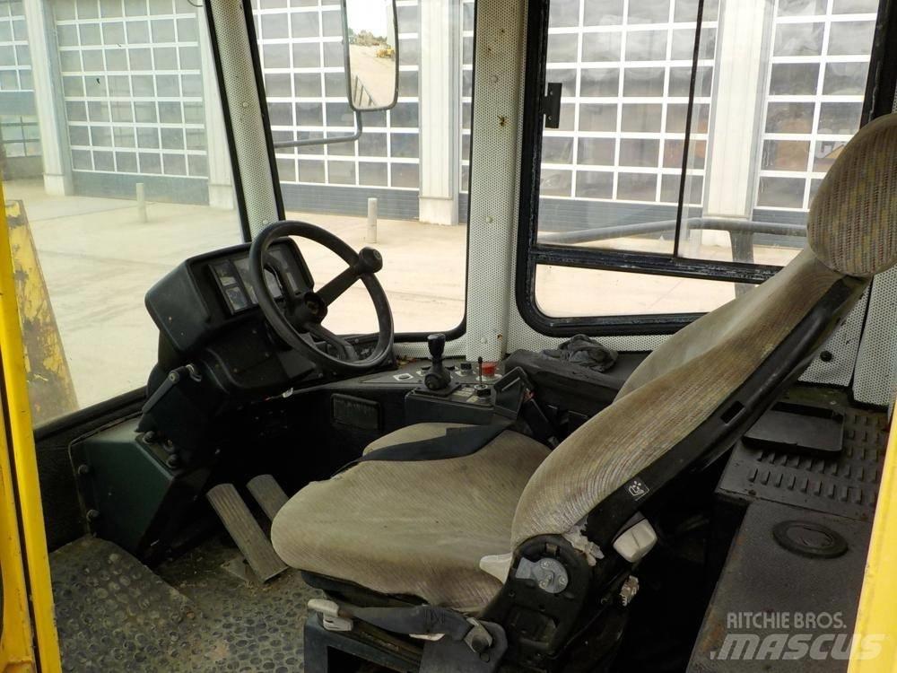 Bomag BC 671 RB Atliekų presai