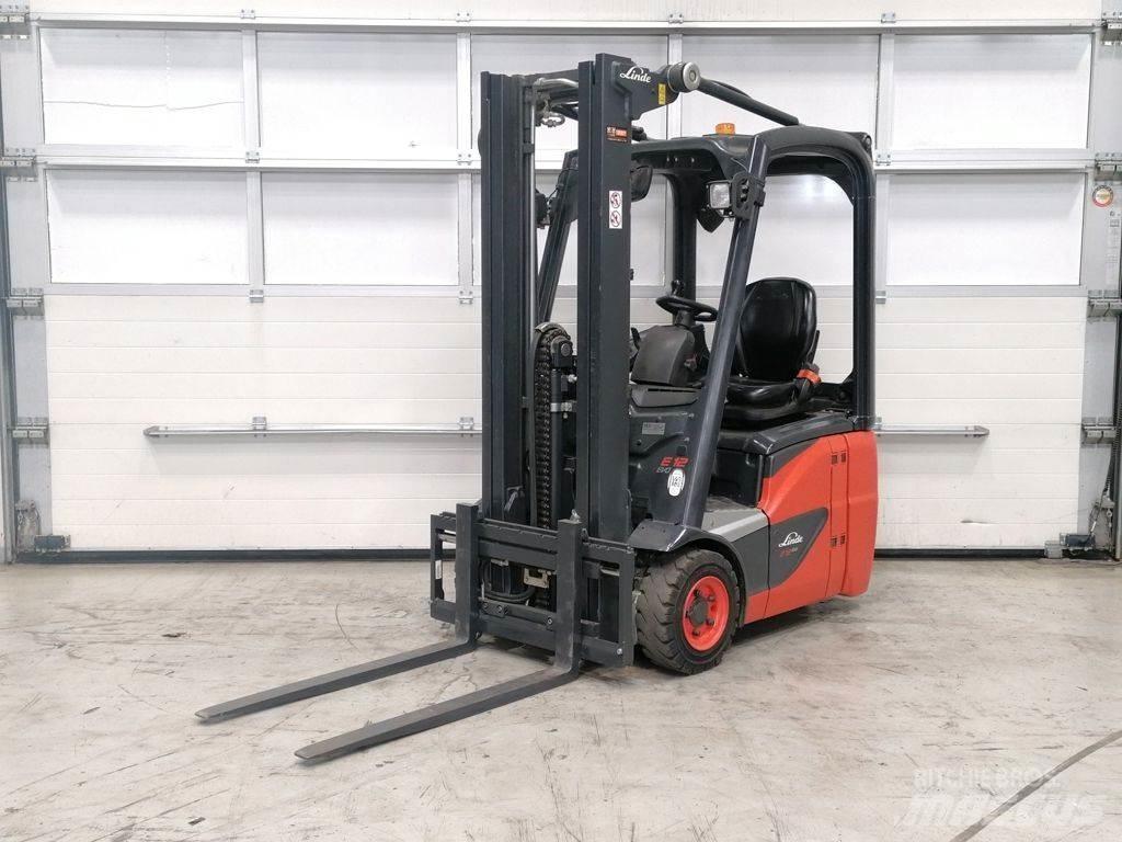 Linde E12-02 Elektriniai šakiniai krautuvai