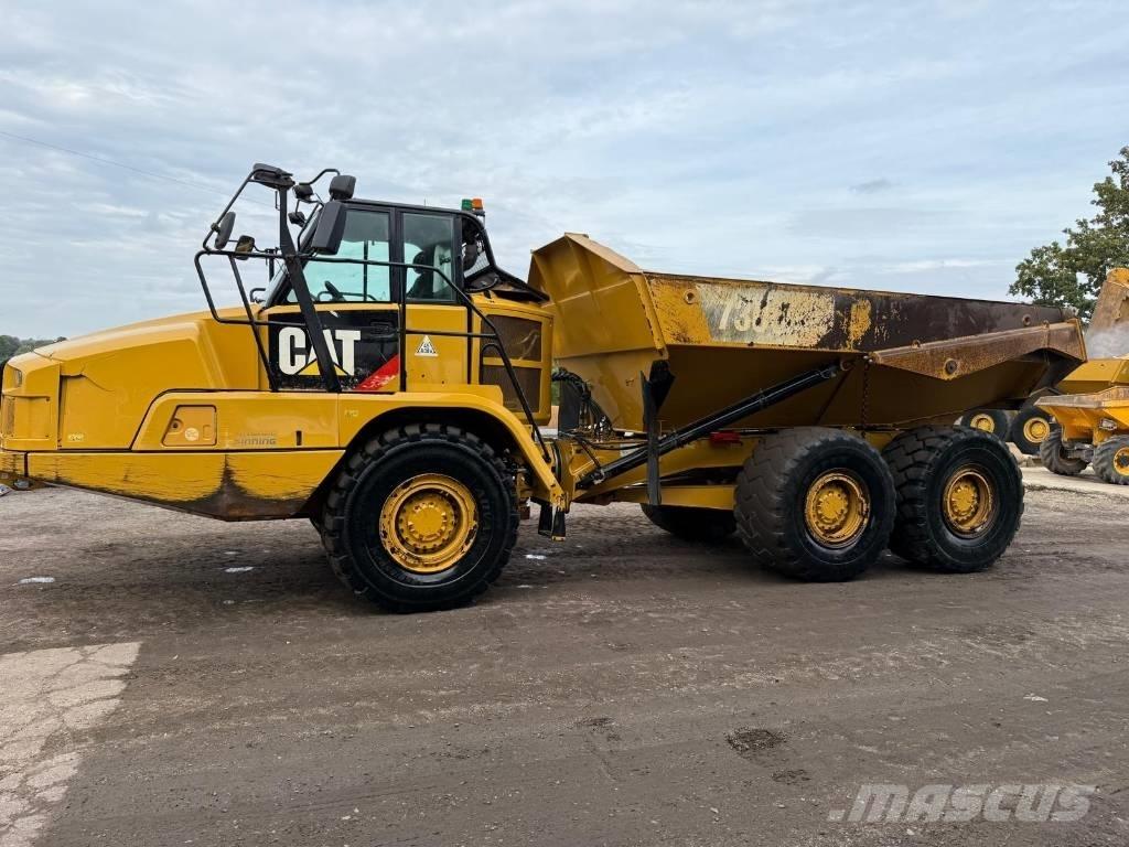 CAT 730 C Karjeriniai savivarčiai