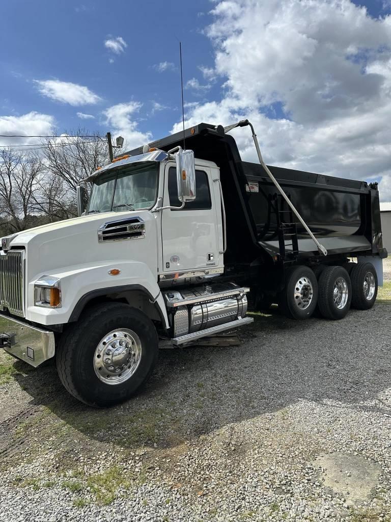 Western Star 4700 Savivarčių priekabų vilkikai