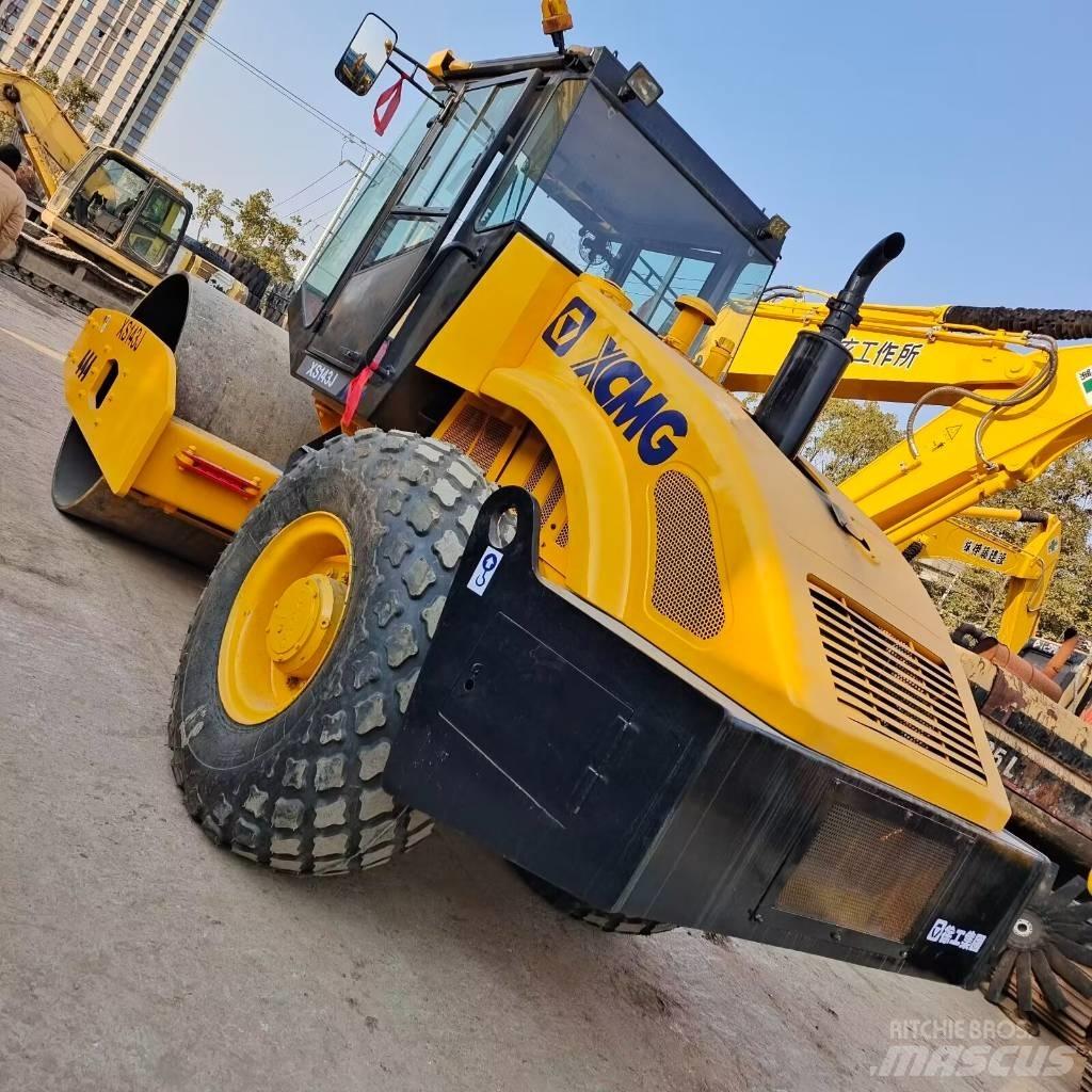 XCMG XS 142 J Vieno būgno volai